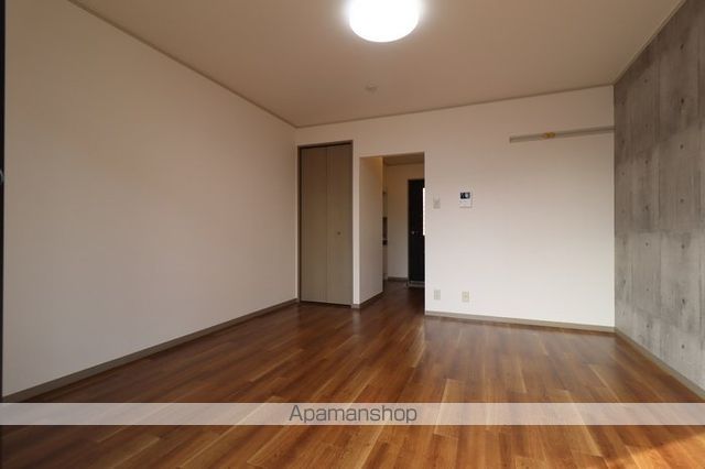 レジデンス高柳 A棟の内装写真