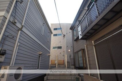 東京都新宿区若葉３丁目[1R/17.01m2]の共用部