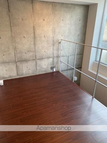 LEGALAND祐天寺の内装写真