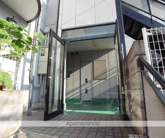 シャントゥール城北の玄関写真