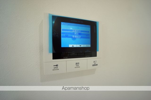 リアレクト白壁の内装写真