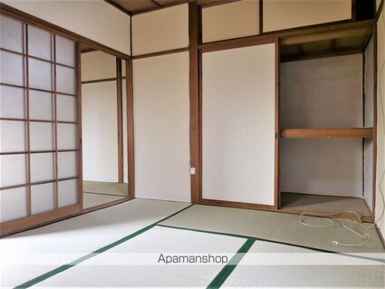 和歌山県和歌山市有本[3K/34.63m2]の収納