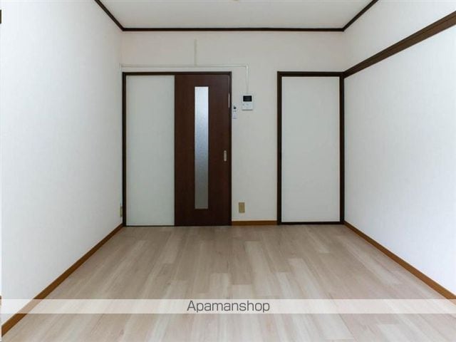 ハイネス青葉A棟の内装写真
