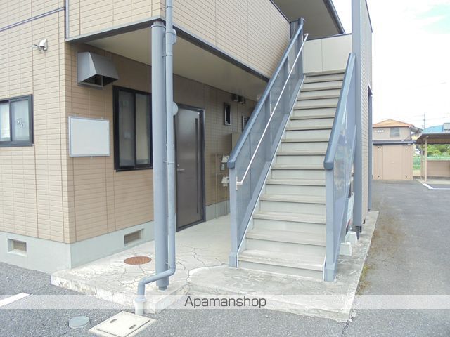 ディアスほりうちB棟の玄関写真