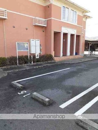 サンソーレ　Ｂ[1LDK/45.72m2]の駐車場