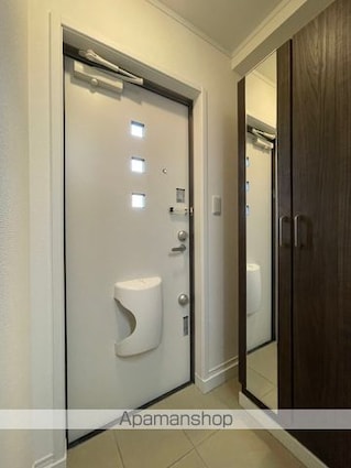 Ｇｒａｎｄ　Ｒａｖｅ　Ⅰ[1K/28.99m2]の玄関