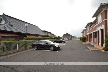 グランデ・フォレスタＢ[2LDK/58.86m2]の駐車場1