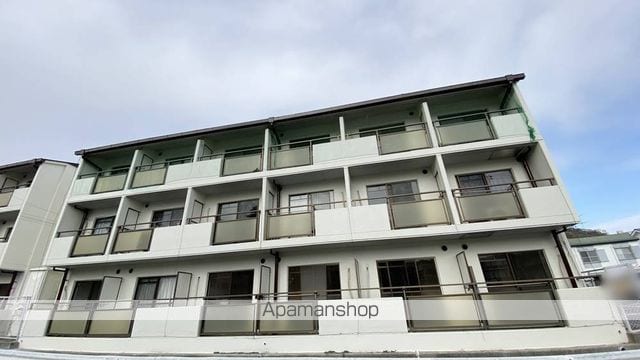 マンションLee II棟の外観写真