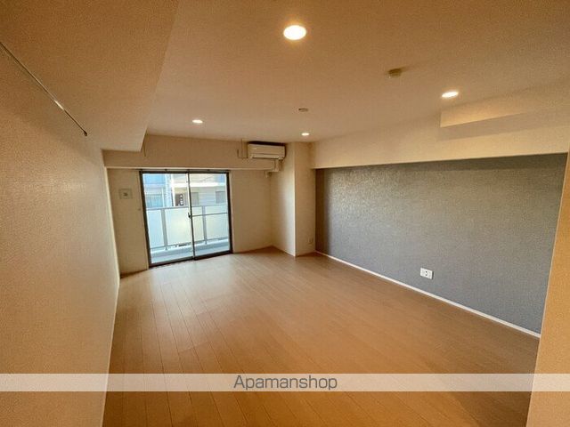 ジェイ・エス・ティ横浜東[1R/40.6m2]のリビング・居間