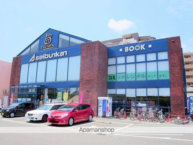 レオパレスピーコックの周辺写真