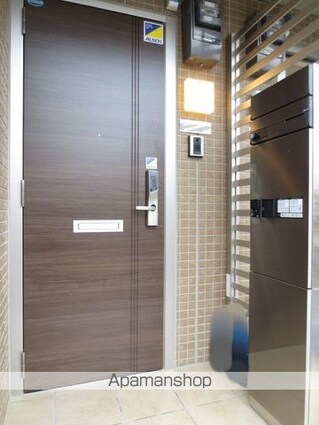 フローリッシュ下北方　Ｂ棟[2LDK/59.58m2]の玄関