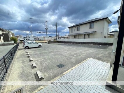 レオパレス西浜[1K/22.35m2]の駐車場