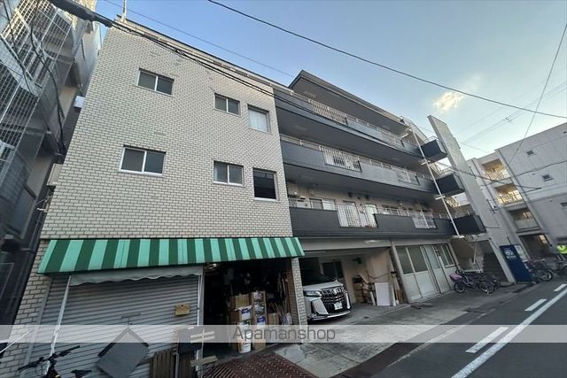 谷田十三マンションの玄関写真