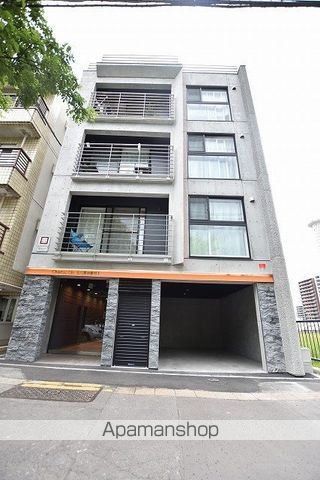 シャトーライフ近代美術館前1の外観写真