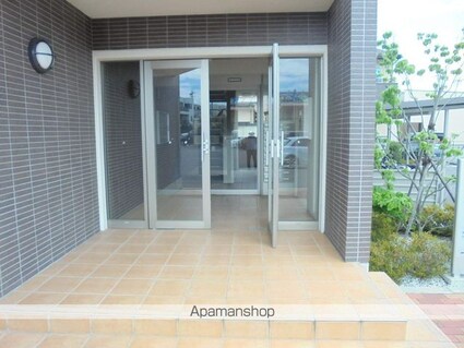 サニープレイス庄内[1LDK/42.38m2]のエントランス