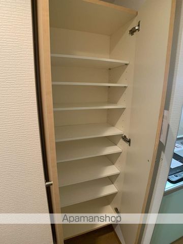 イーバイユー新大阪の内装写真