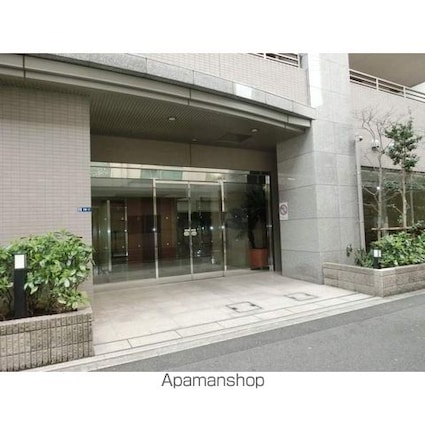 東京都墨田区東向島５丁目[1LDK/46.9m2]のエントランス1