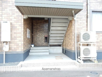 岡山県岡山市北区平田[2LDK/53.72m2]の共用部