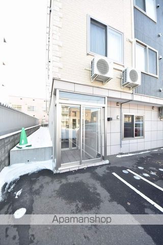 オリエンス38の玄関写真