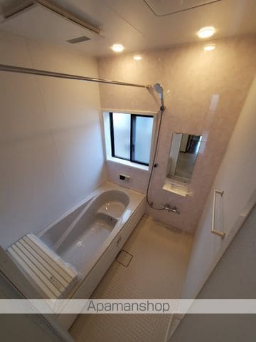 鳳西町三丁戸建ての内装写真