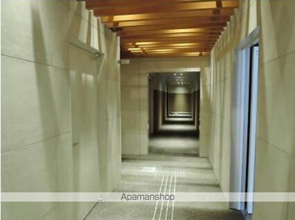 Ｔ．ｂｒａｎｄ世田谷[1LDK/37m2]の共用部1