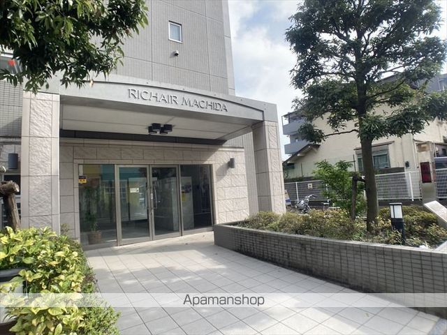 リシェール町田の玄関写真