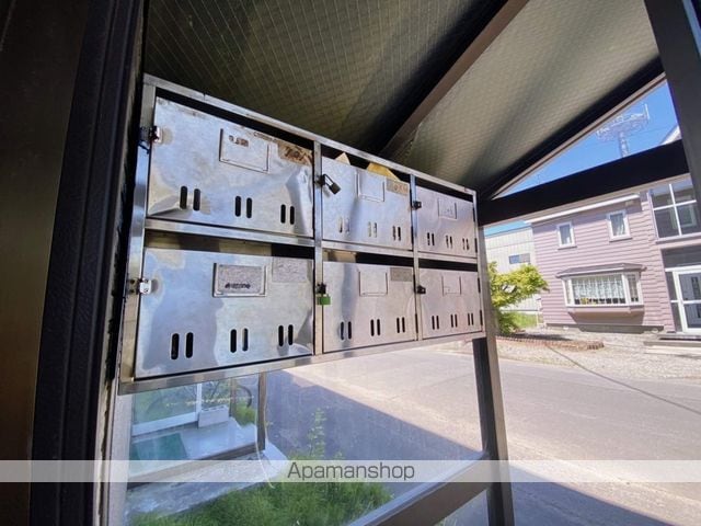 フラワーリバーIIの玄関写真