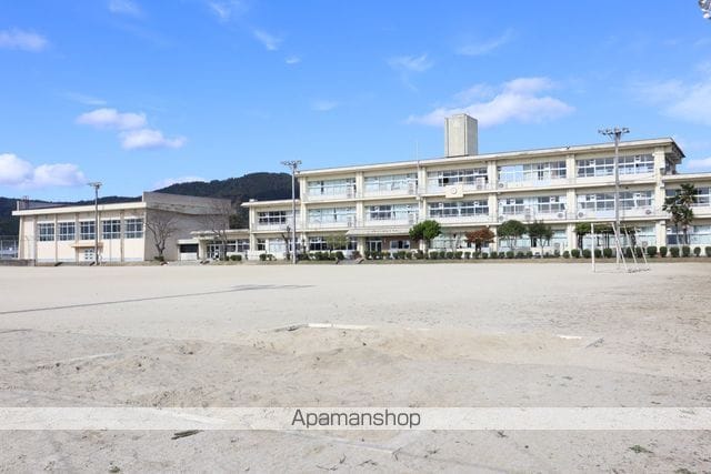 アーバン松井 B棟の周辺写真