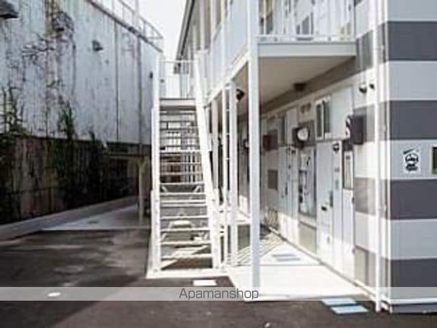 レオパレス吉野川の玄関写真