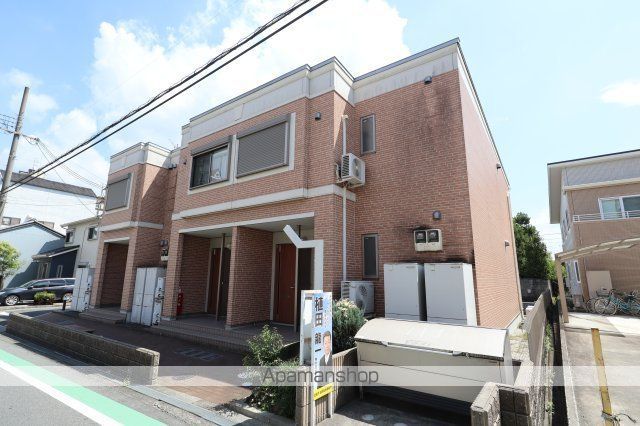 桜井線 高田駅 徒歩4分 2階建 築14年の玄関写真