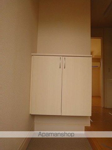 レ・フレール Nの内装写真