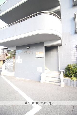 カナンハイツ津高の玄関写真
