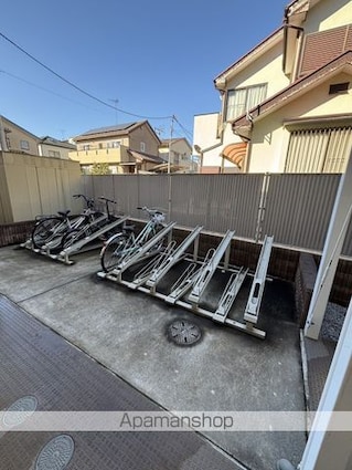 リブリ・ピーノ　岩槻[1K/26.08m2]の駐車場