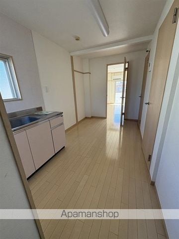 コモドカーサ下小出の内装写真