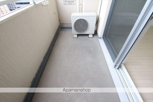 ドゥーエ江坂IIIの内装写真