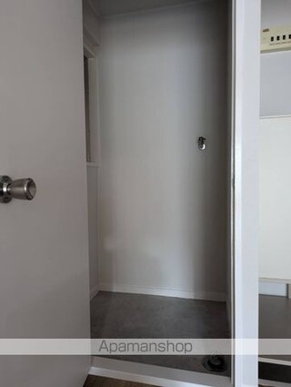 丸岡ビル[1LDK/37.95m2]の内装1