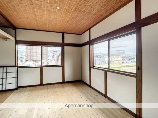 金廣貸家の玄関写真
