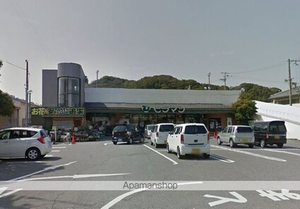 和歌山県和歌山市小雑賀[1LDK/33.06m2]の周辺8