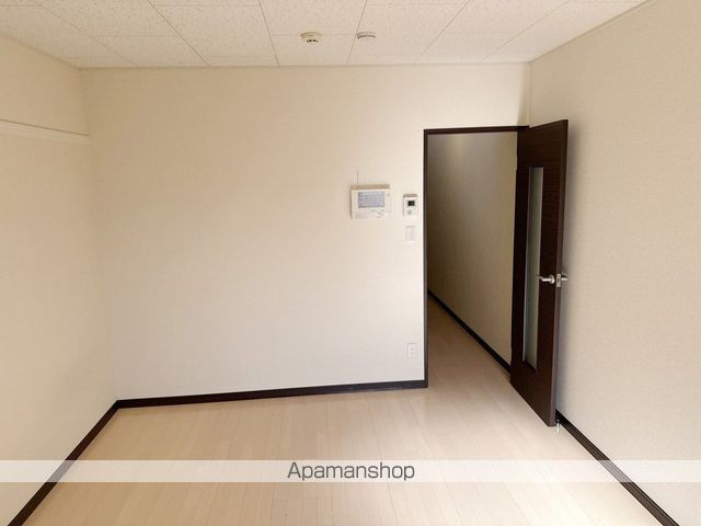 レオネクスト伊料東の内装写真