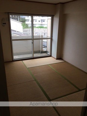 ファーレ高須の内装写真