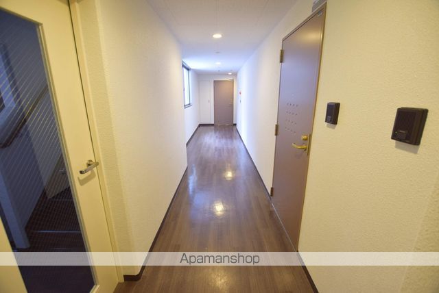 グランディール南十条の玄関写真