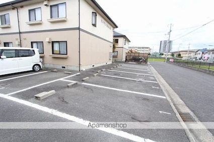 フレグランス前田Ａ棟　[2LDK/57.81m2]の駐車場
