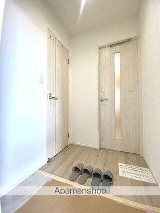 フジパレス新中通Ⅲ番館[1LDK/34.72m2]の玄関