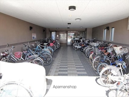 フェニックス山越[3LDK/72m2]の共用部4