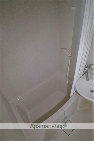 高岡市向野町貸家B棟の内装写真