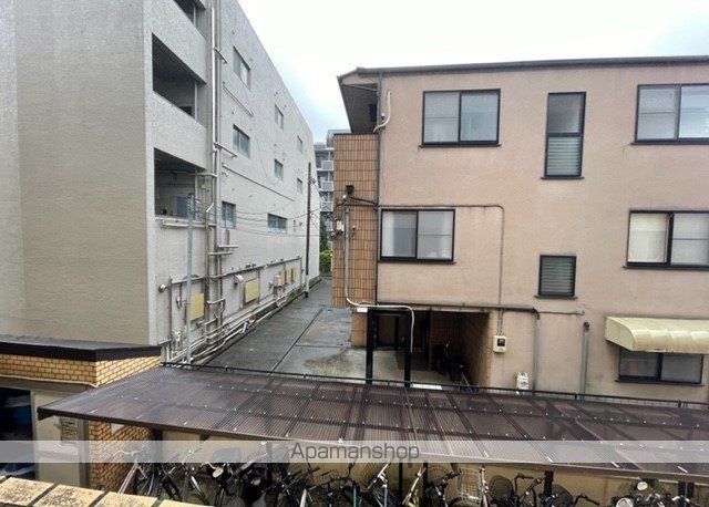 ラ・レジダンス・ドVIP中野坂上の玄関写真