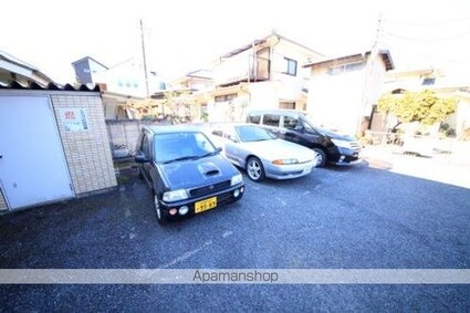 ハイムフォーレスト[1R/19.95m2]の駐車場
