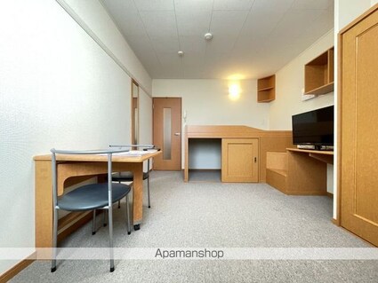 レオパレスドミール湯川[1K/23.18m2]のリビング・居間