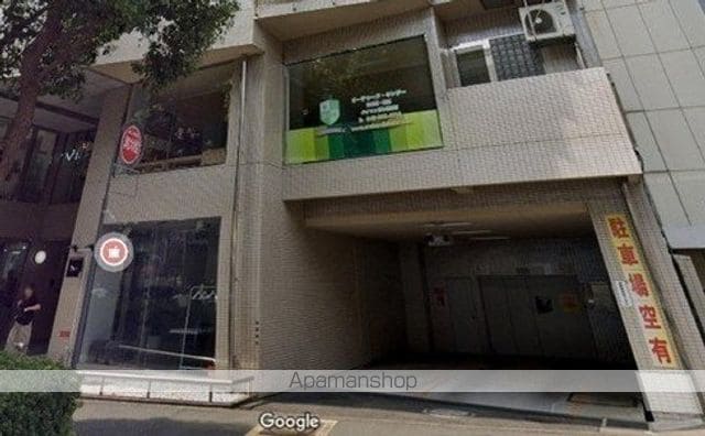 ポートタワー山下町の玄関写真