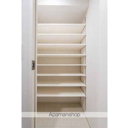 コンフォリア東上野[2LDK/50.78m2]の内装